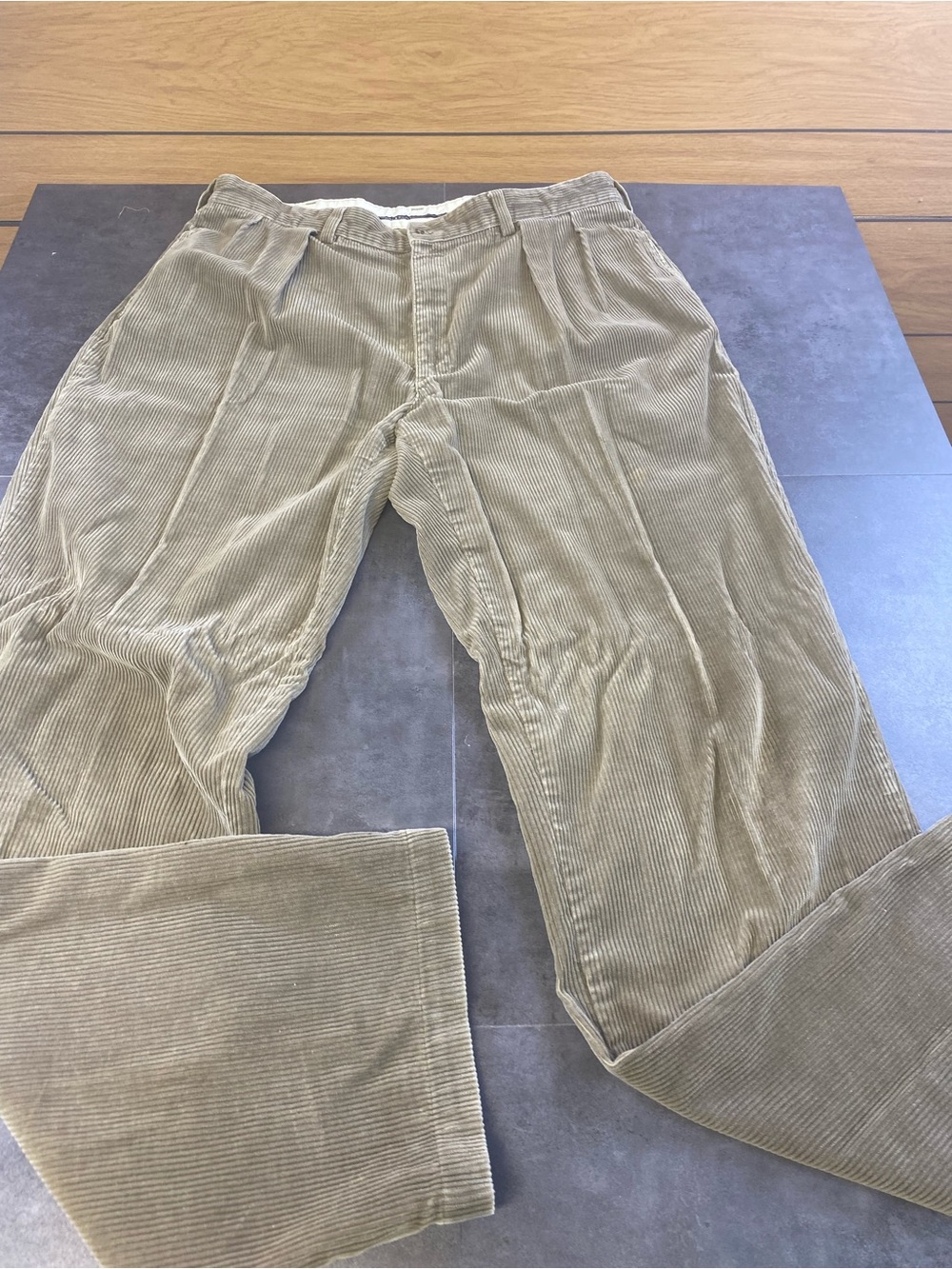 Polo by Ralph Lauren Pleated‎ Tan Corduroy trousers Men’s Pants-38 x 36